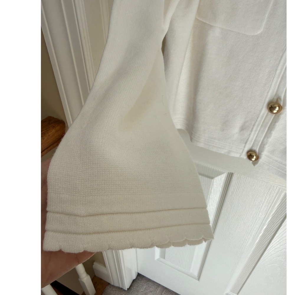 Free Assembly NWT Ruffle Neck Cardigan w Gold Buttons Off White Size Large - Picture 5 of 8